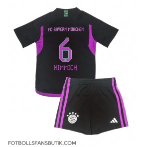 Bayern Munich Joshua Kimmich #6 Replika Bortatröja Barn 2023-24 Kortärmad (+ Korta byxor)